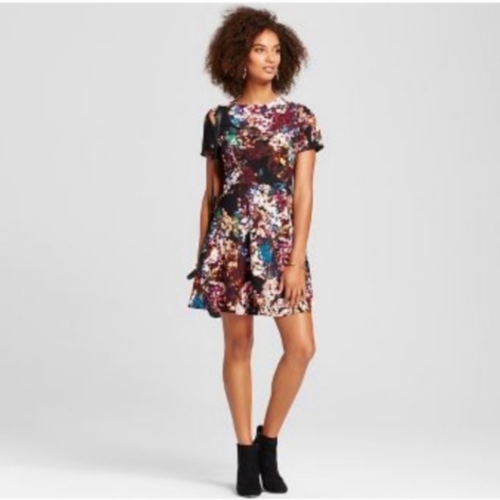 WHO WHAT WEAR Burgundy Floral Dress